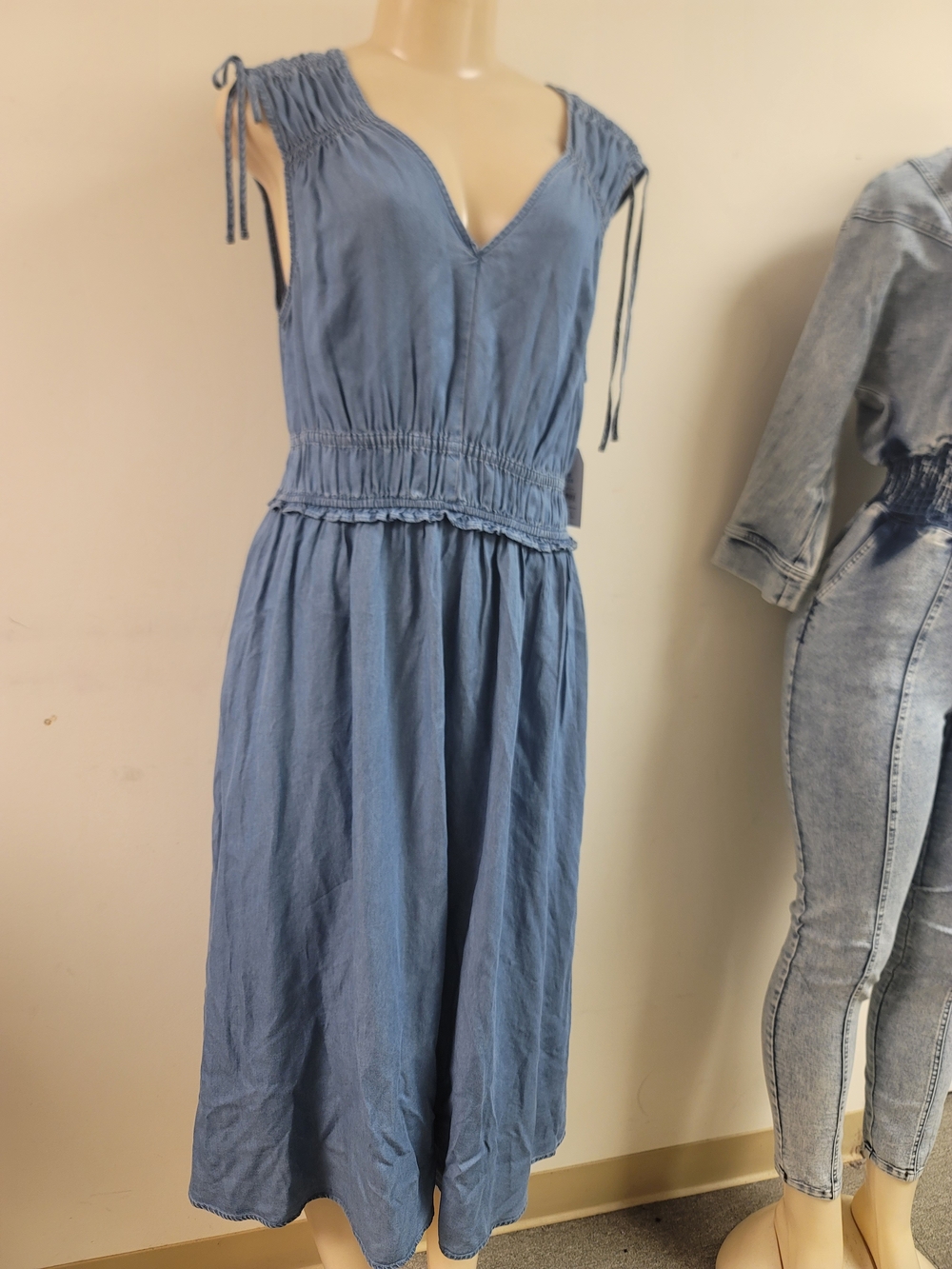 Blue Sleeveless V-Neck Midi Dress
